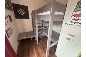 hoogslaper met bureau en extra bed