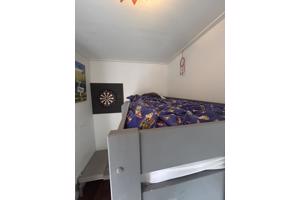 hoogslaper met bureau en extra bed