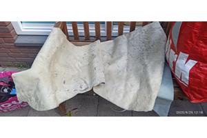 stukken leer koeienhuid