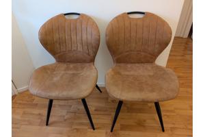 2 Cognac kleur eettafel stoelen