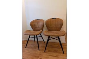 2 Cognac kleur eettafel stoelen