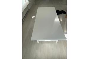 witte tafel (uitschuifbaar)