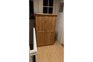 Mooie ruime houten Ikea opberger kast met deuren en lades