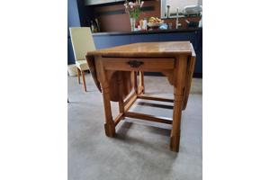 Oud Eiken hangoor eettafel