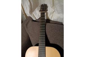 Acoustic guitar Baton Rouge