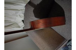 Acoustic guitar Baton Rouge