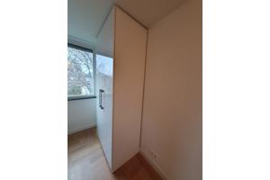 Hoge witte PAX kledingkast