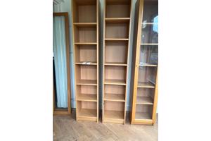 Drie IKEA Billy kasten, voor wie wil!