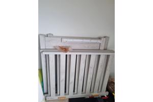 Box in goede staat zonder matras