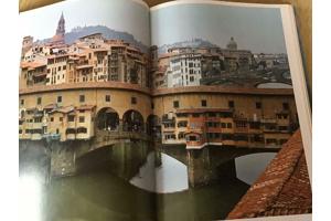 Boek Italië .Prachtig exemplaar eventueel een reis te boeken