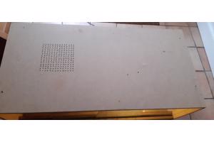 Terrarium met glazen schuifdeurtjes