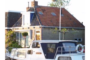 TEKOOP Vrijstaand Gezins/ Senior Wooning NES Aan Vaarwater e