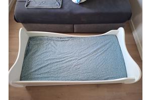 Mooi bed voor peuters en kleuters met matras (160x80cm)