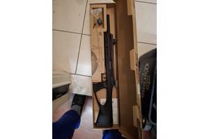 Bruni guns herd wolf