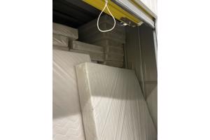 TE KOOP GLOEDNIEUWE BONELLVERING MATRASSEN!