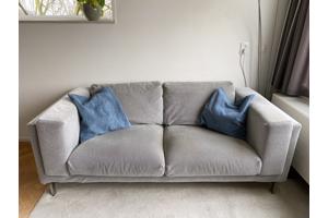 Grijze Nockeby bank in goede staat