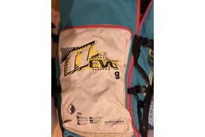 2 Kites (7m2 en 9m2) gratis op te halen in Amsterdam!