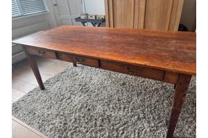 Stijlvolle, rechthoekig antieke eikenhouten (eet/werk)tafel met 3 lades