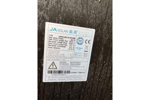 9 nog werkende gebruikte zonnepanelen.