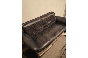 Nog mooie DONKERblauwe tweezitsbank