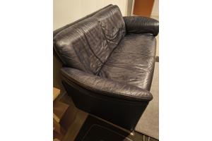 Nog mooie DONKERblauwe tweezitsbank