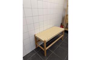 Opbergkast mogelijk met bankje