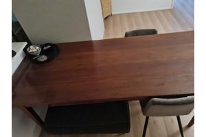 Mooie grote houten tafel