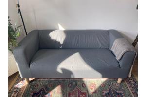 Klippan tweezitsbank met grijze hoes