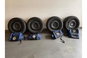 Winterbanden op stalen velgen 205/55R16