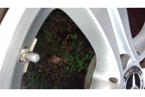 Lichtmetalen velgen + banden 17” voor Mercedes E winterset