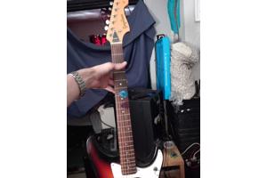 Guytone elektrische gitaar