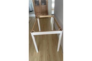 Onderstel eettafel