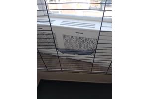 Parkietenkooi met standaard