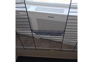 Parkietenkooi met standaard