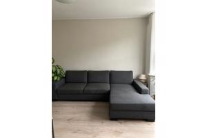 Grijze 3 zits bank met chaise longue en opbergruimte