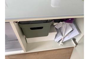 TV-kast 226 (afhalen, zelf tillen &demonteren 3e etageWeesp)