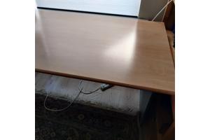 Bureau of hobbytafel: 2,43 cm lang 80 tot 100 cm breed en 75 breed