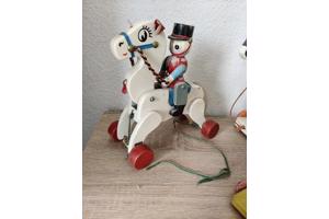 verzameling oude speelgoed paardjes