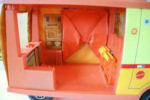 Mattel - Vintage 1970 - 1979 Mattel Barbie Camper