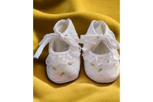 Junior Joy Babyschoenen Newborn Meisjes Wit Met Gele Roos