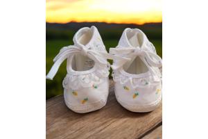 Junior Joy Babyschoenen Newborn Meisjes Wit Met Gele Roos