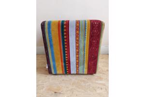 vierkante poef in meerdere kleuren