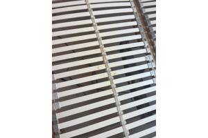 2 elektrisch verstelbare lattenbodems en 2 matrassen