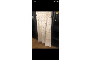 Bloemen lange zomerse lange jurk met gepofte mouwen