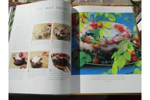 Simon Lycett  -  Decoreren met Kaarsen