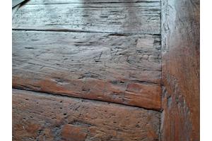 Mooie robuuste eettafel 6-8 personen