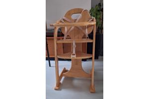 Stevige houten kinderstoel