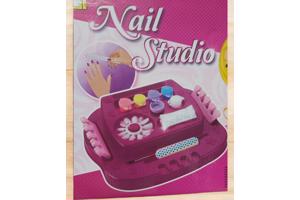 Nagelstudio met glitters vanaf 6 jaar