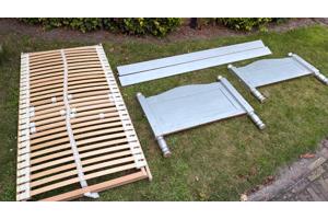 Bed 200/90, verstelbare lattenbodem en nieuw matras