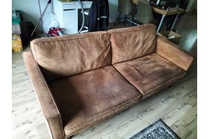 Stoere bruine industriële bank